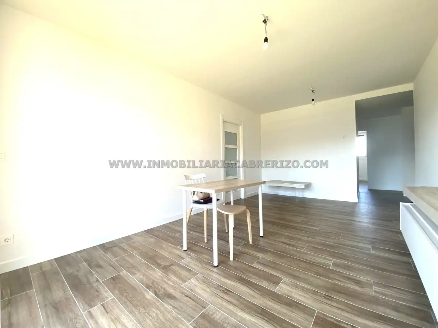 Living room of Flat for sale in  Pamplona / Iruña  with Heating, Parquet flooring and Terrace