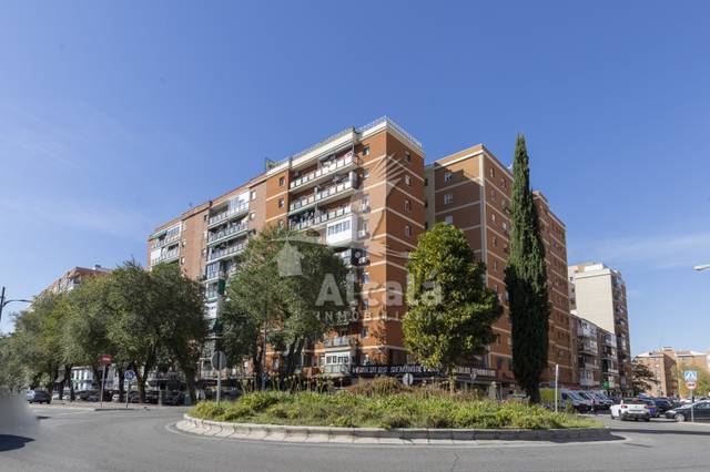 Piso en Venta en Caballería Española