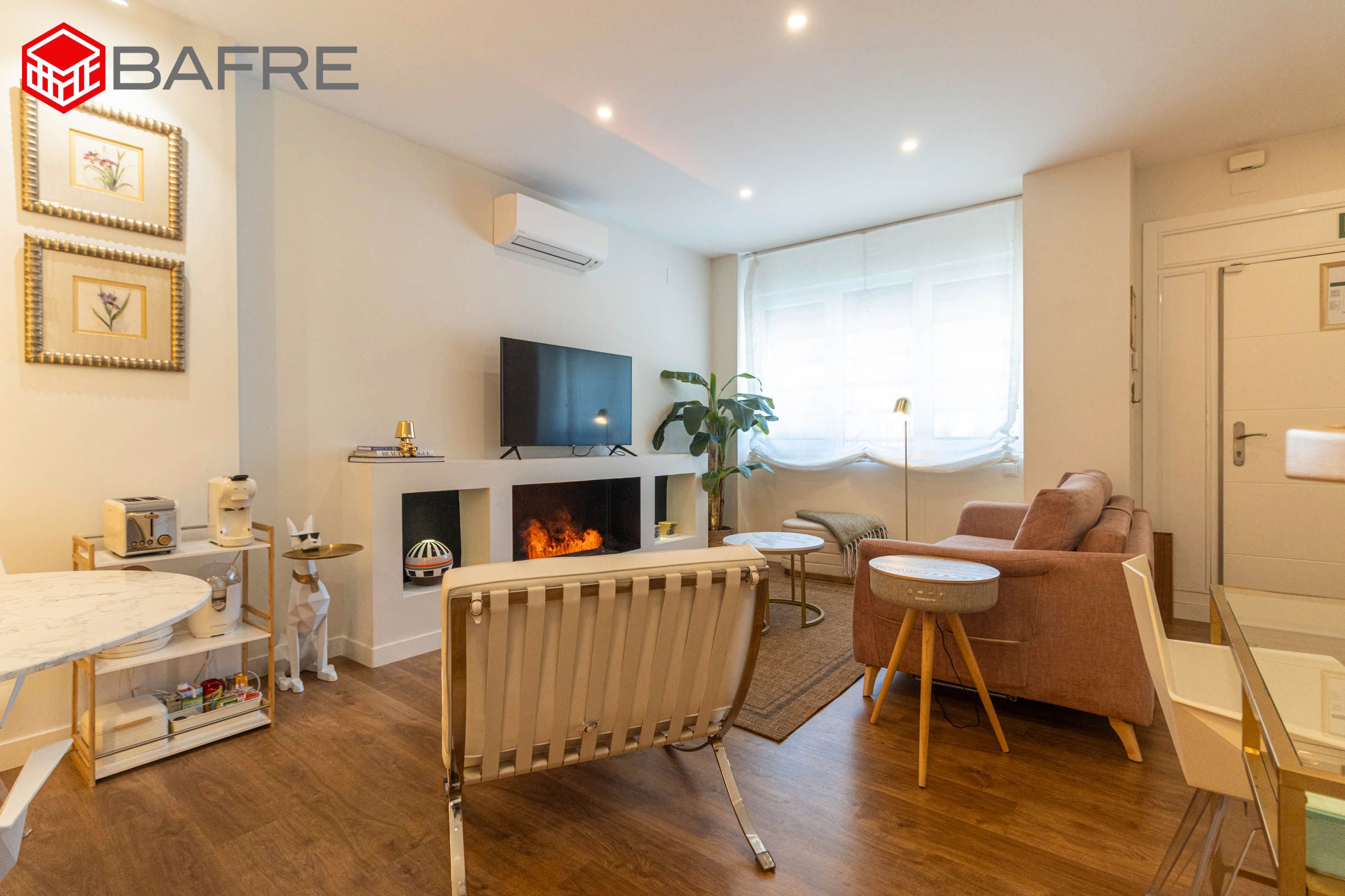 Living room of Flat for sale in  Madrid Capital  with Air Conditioner