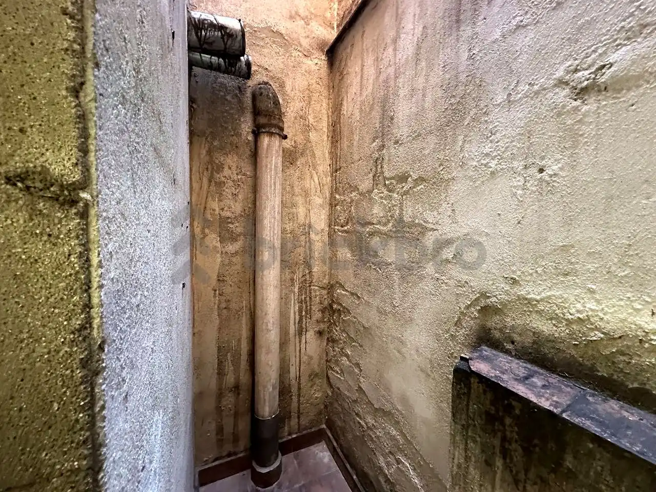 Commercial properties for sale in Barcelona  with Air Conditioner
