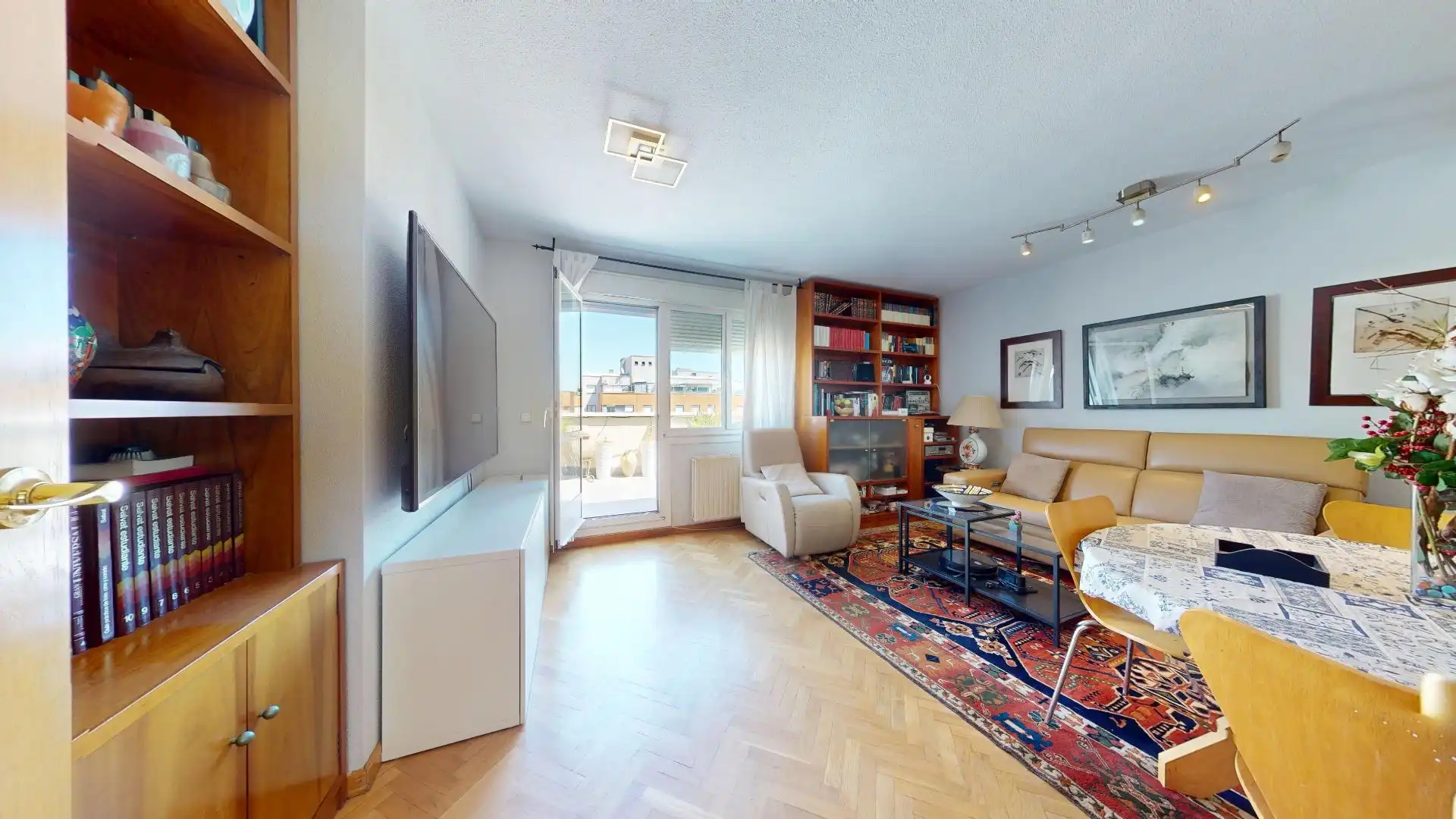 Sala d'estar de Àtic en venda en Madrid amb Aire condicionat, Calefacció i Terrassa