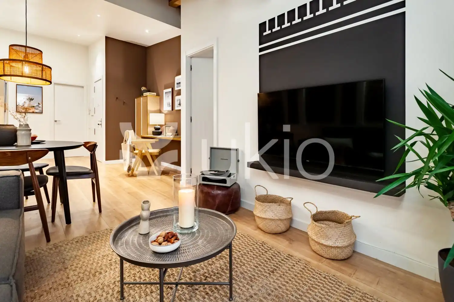 Apartment with terrace to rent in Carrer de Milà i Fontanals, imagen 8