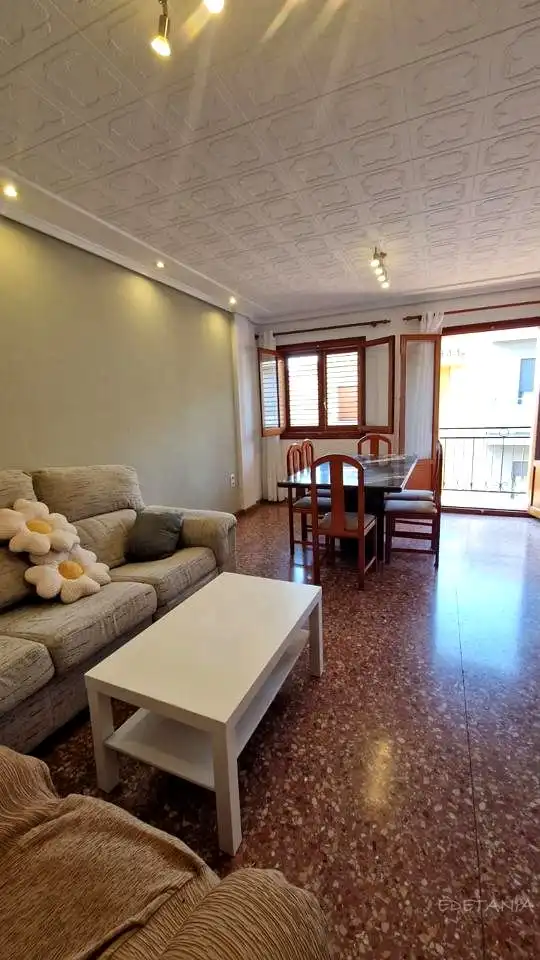 Sala de estar de Piso en venta en Alfara del Patriarca con Aire acondicionado, Trastero y Amueblado