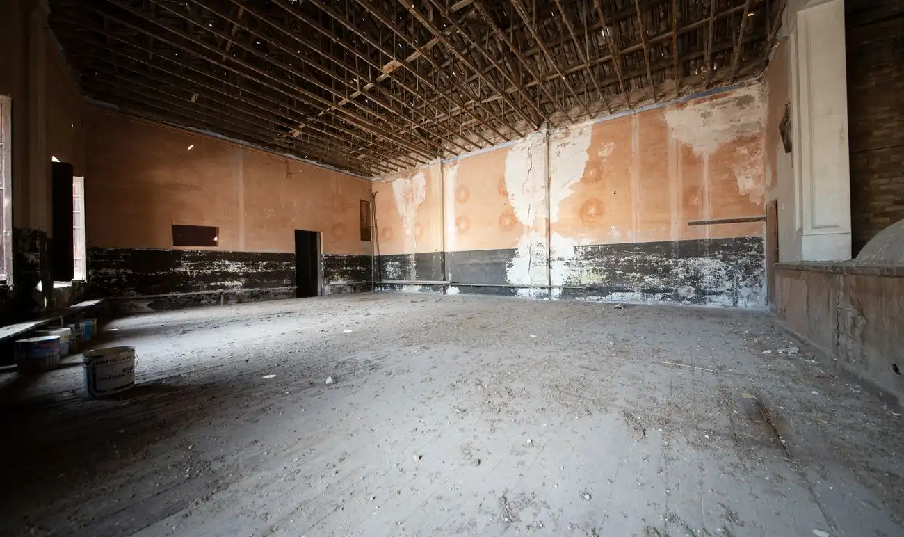 Buildings for sale in Torrelavit