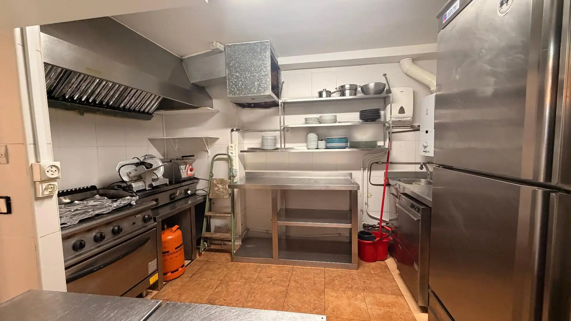 Cocina de Local en venta en Suances con Amueblado