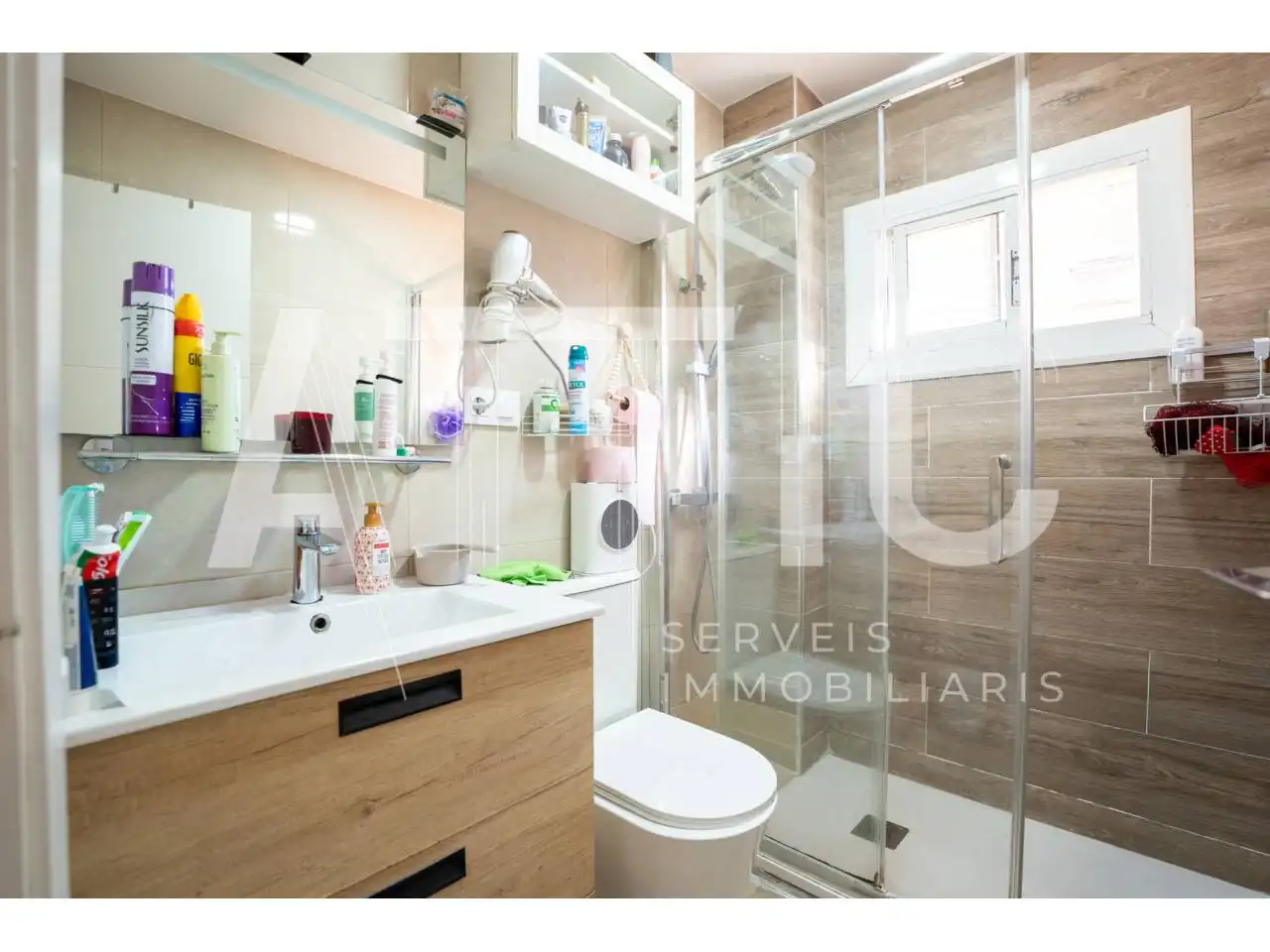 Baño de Piso en venta en Sabadell con Aire acondicionado, Calefacción y Trastero