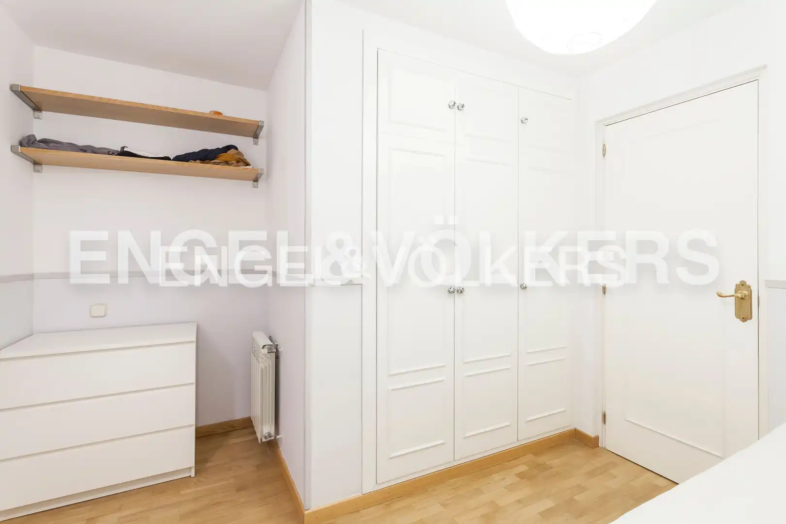 Bedroom of Flat for sale in Madrid  with Air Conditioner, Heating and Private garden