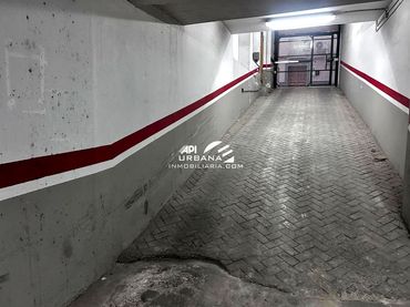 Aparcament en venda a Calle Condesa Carmen Pizarro