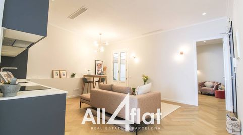 PISO TOTALMENTE REFORMADO DE 76M2, TOTALMENTE AMUEBLADO CON 2 HABITACIONES DOBLES CON SUITE, COCINA AMERICANA EQUIPADA