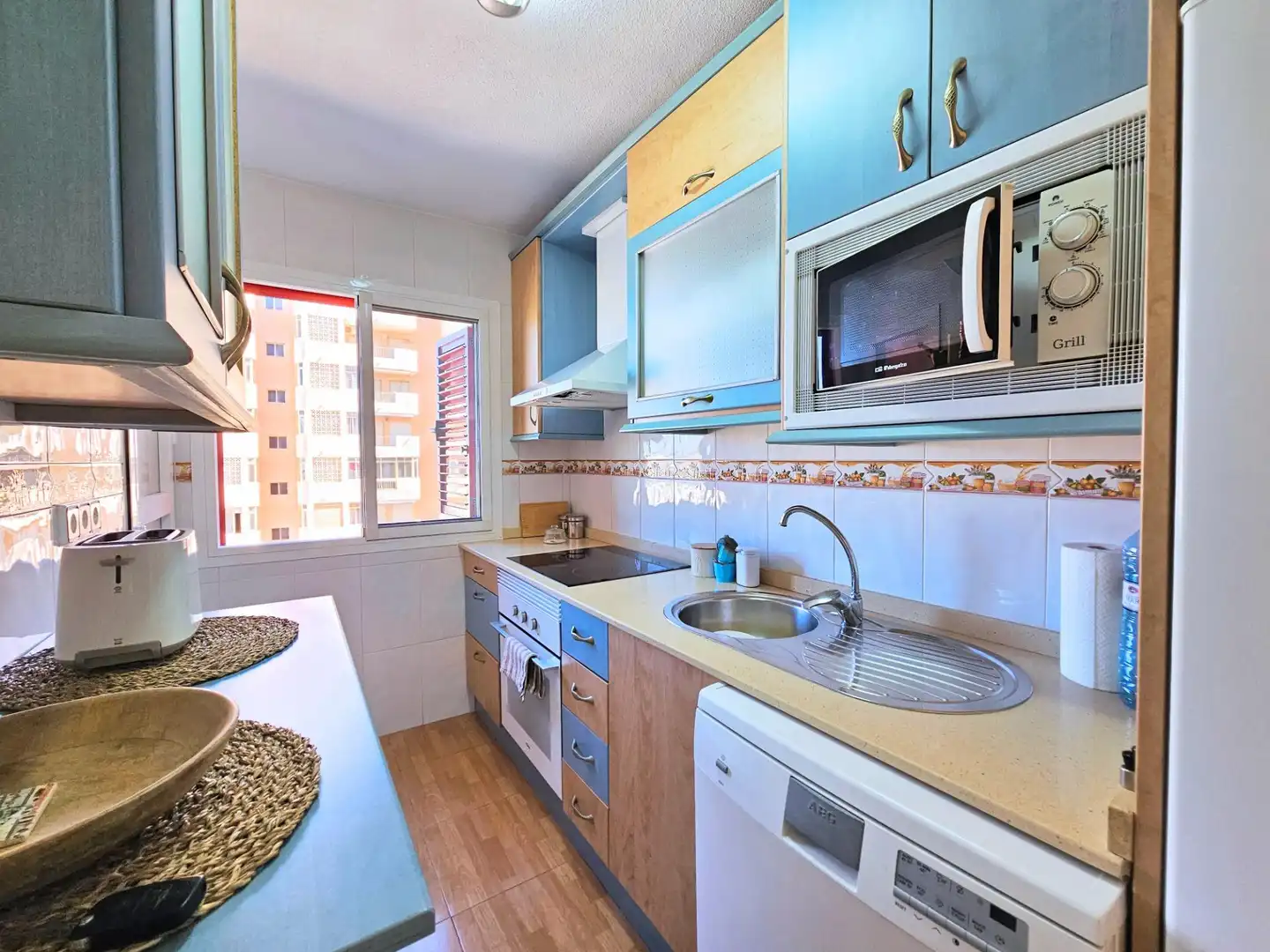 Küche von Wohnung zum Verkauf in La Manga del Mar Menor mit Möbliert, Balkon und Alarm