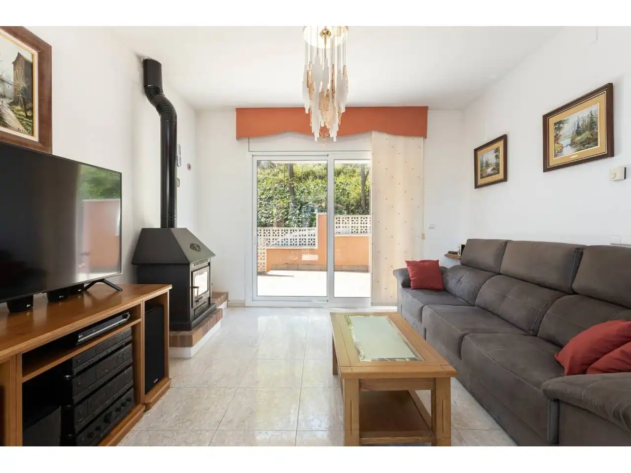 Living room of Houses for sale in Barcelona  with Air Conditioner, Heating and Terrace