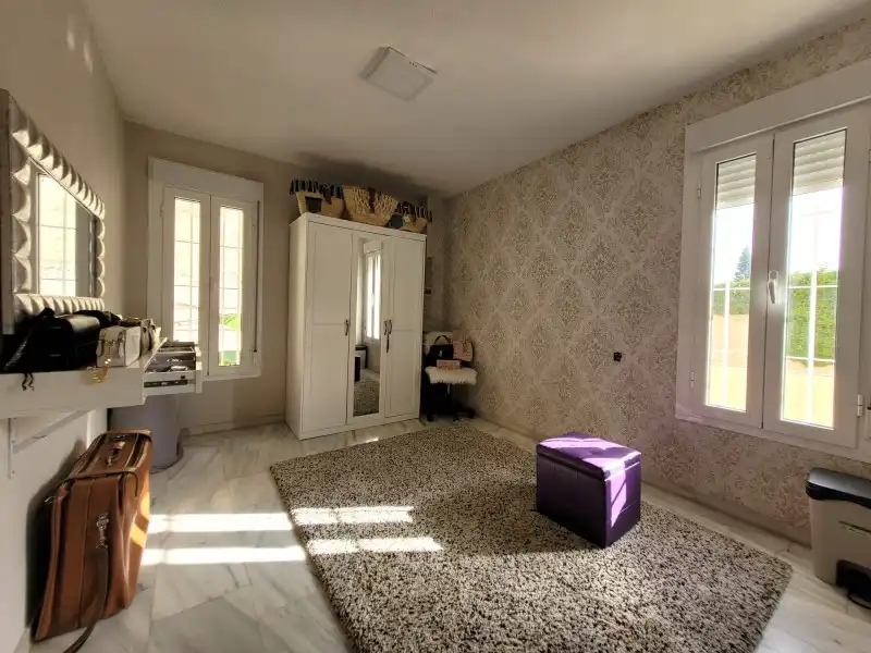 Piso en venta en Calle Jerez Perchet, 24, Cortijo Bazán - Los Casinis - Los Cipreses
