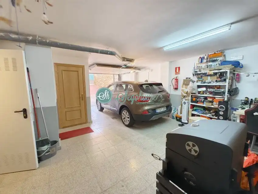 Parking de Casa o chalet en venta en Segovia con Calefacción y Trastero