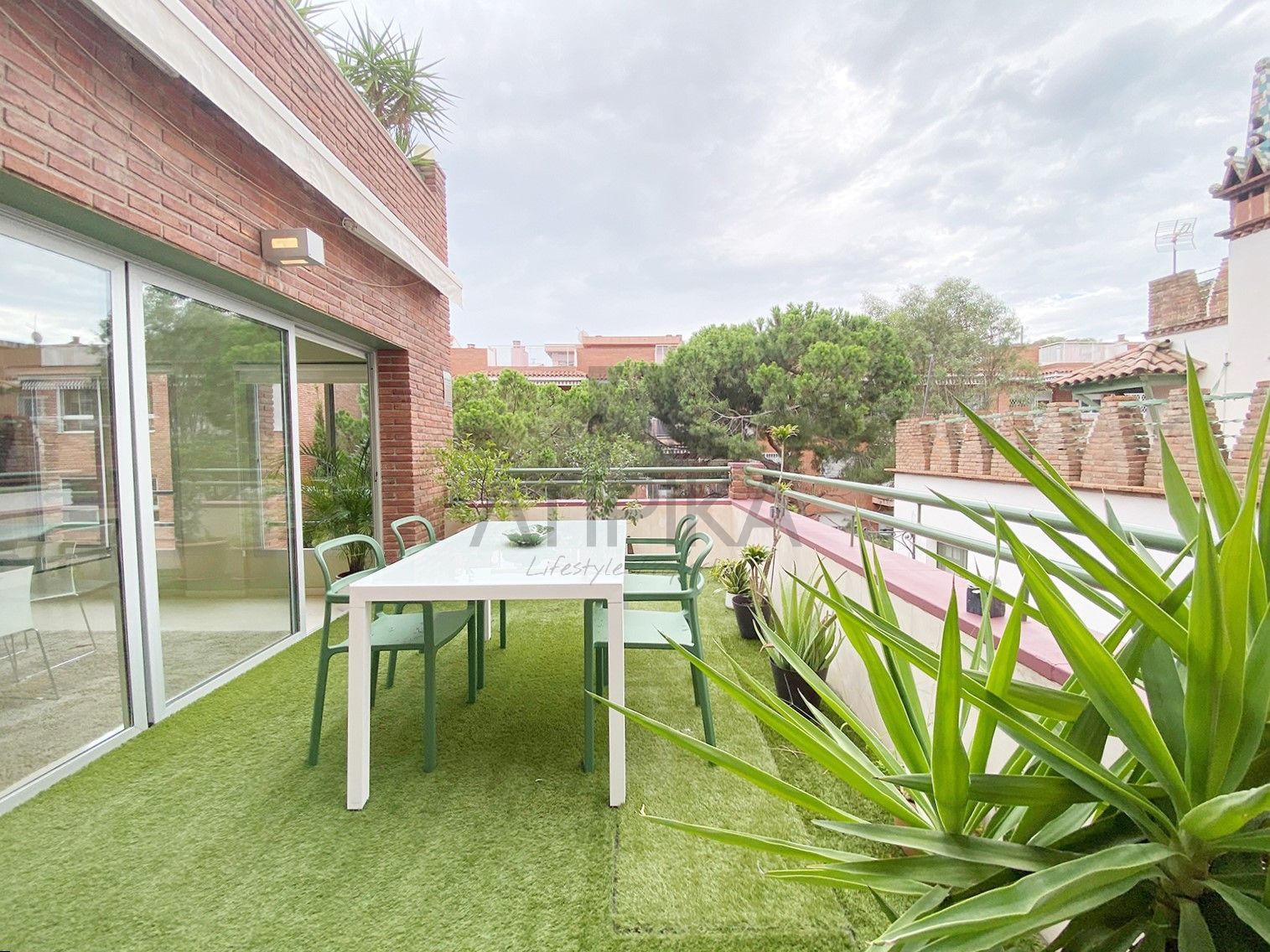 Terrace of Flat to rent in  Barcelona Capital  with Air Conditioner, Heating and Terrace