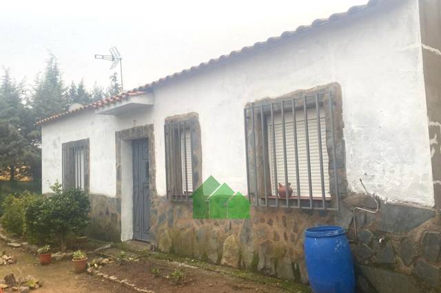 Casa-chalet en Venta en Corte de Peleas