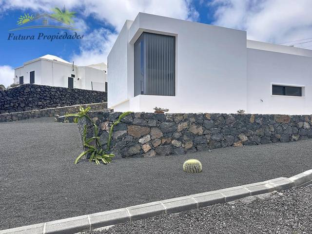 Casa-chalet en Venta en Femés