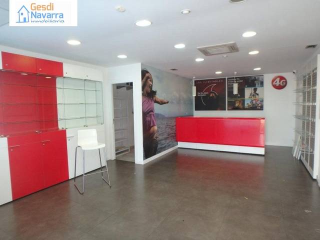 Local comercial en Alquiler en Ansoáin / Antsoain