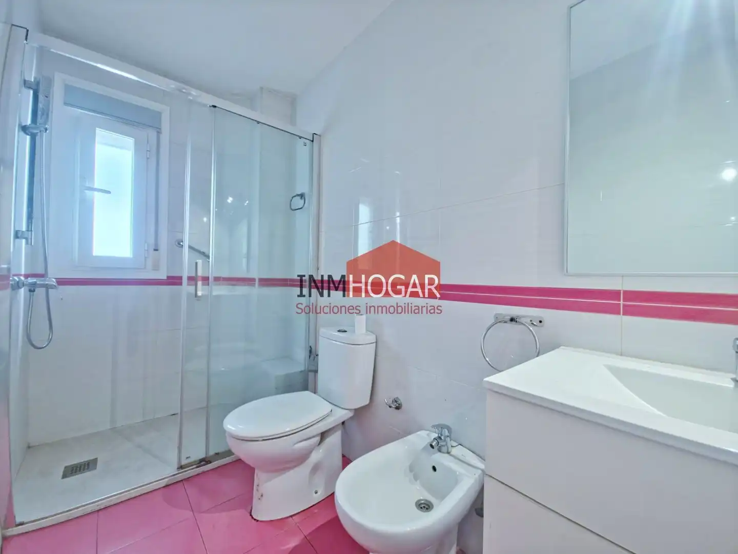 Badezimmer von Wohnung zum Verkauf in Ávila mit Möbliert