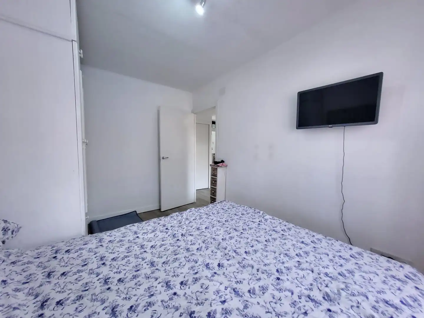 Habitación de Casa adosada en venta en Esparreguera con Aire acondicionado, Calefacción y Jardín privado