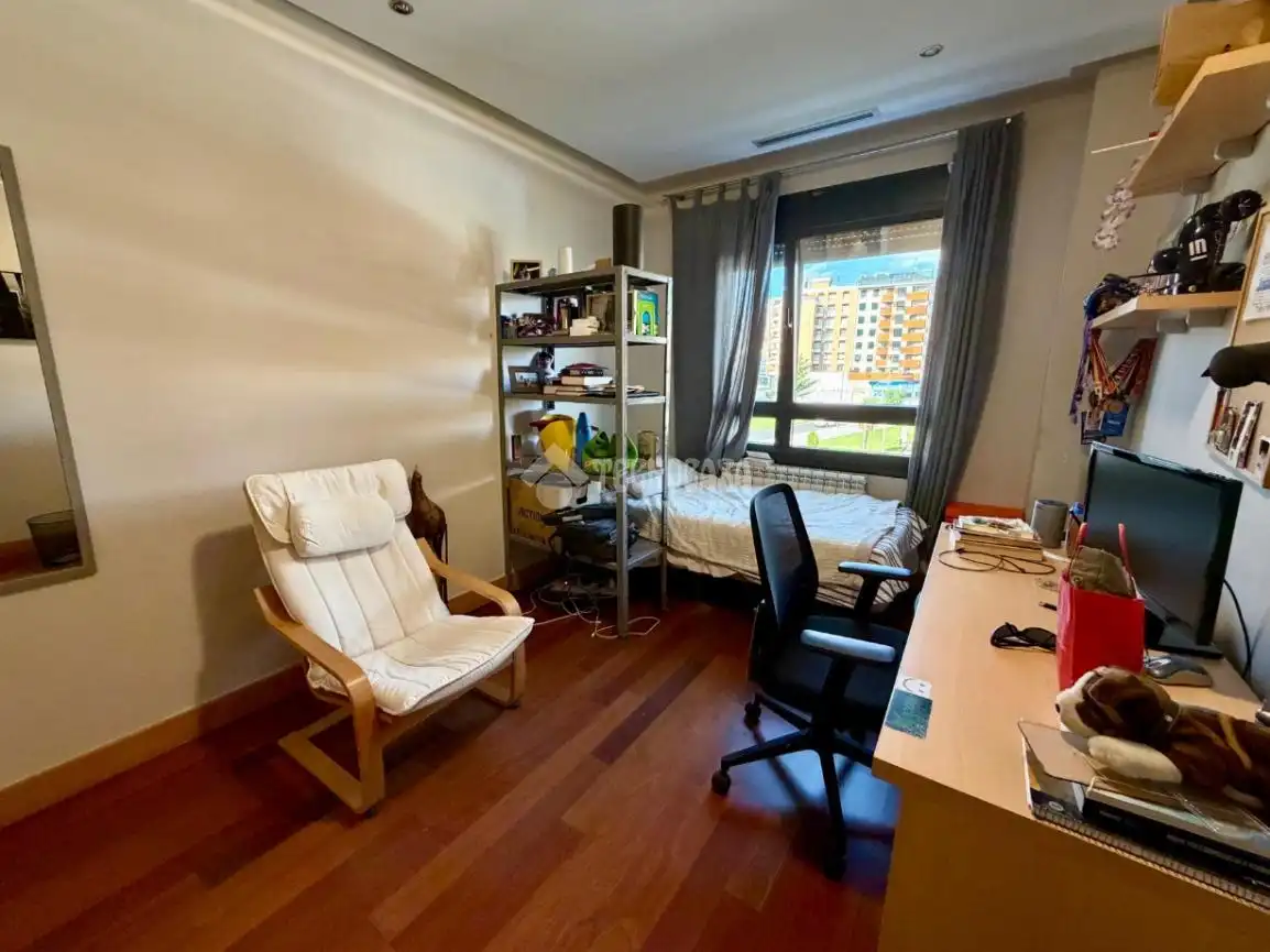 Schlafzimmer von Wohnung zum Verkauf in León Capital  mit Klimaanlage und Heizung