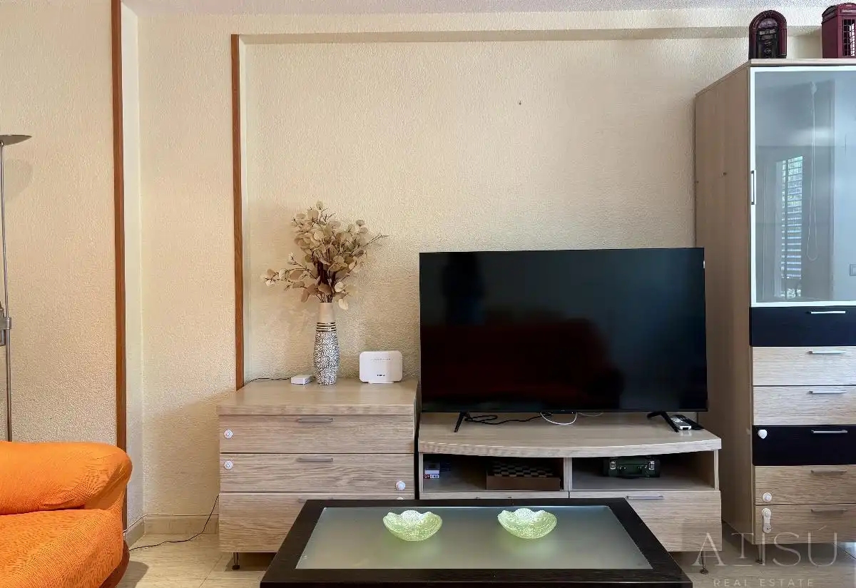 Wohnzimmer von Einfamilien-Reihenhaus zur Miete in El Campello mit Klimaanlage, Heizung und Abstellraum