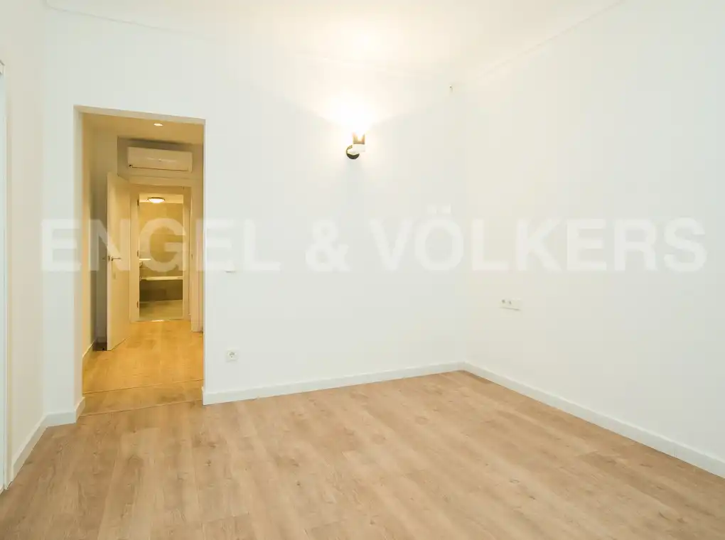 Flat for rent in Barcelona  with Air Conditioner, Heating and Private garden