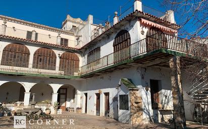 Vista exterior de Casa o xalet en venda en Vidreres amb Terrassa i Piscina