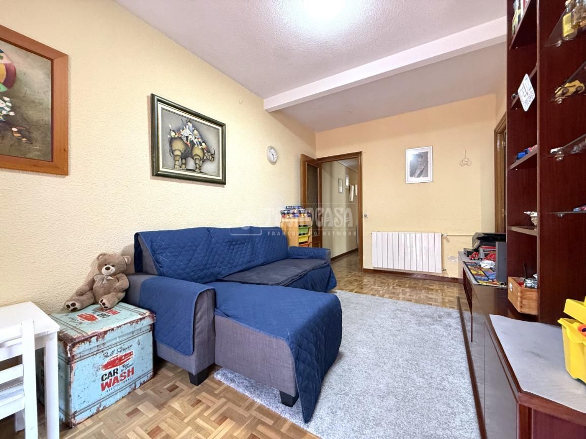Sala d'estar de Pis en venda en Alcobendas amb Aire condicionat, Calefacció i Parquet