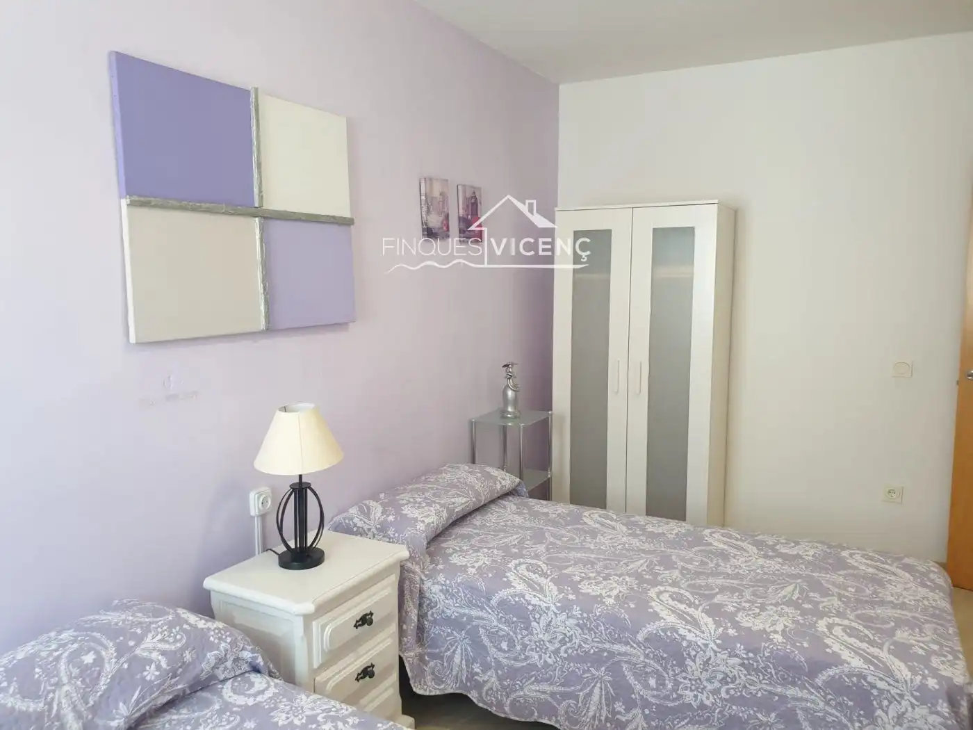 Schlafzimmer von Einfamilien-Reihenhaus zum Verkauf in Roda de Berà mit Heizung, Terrasse und Schwimmbad