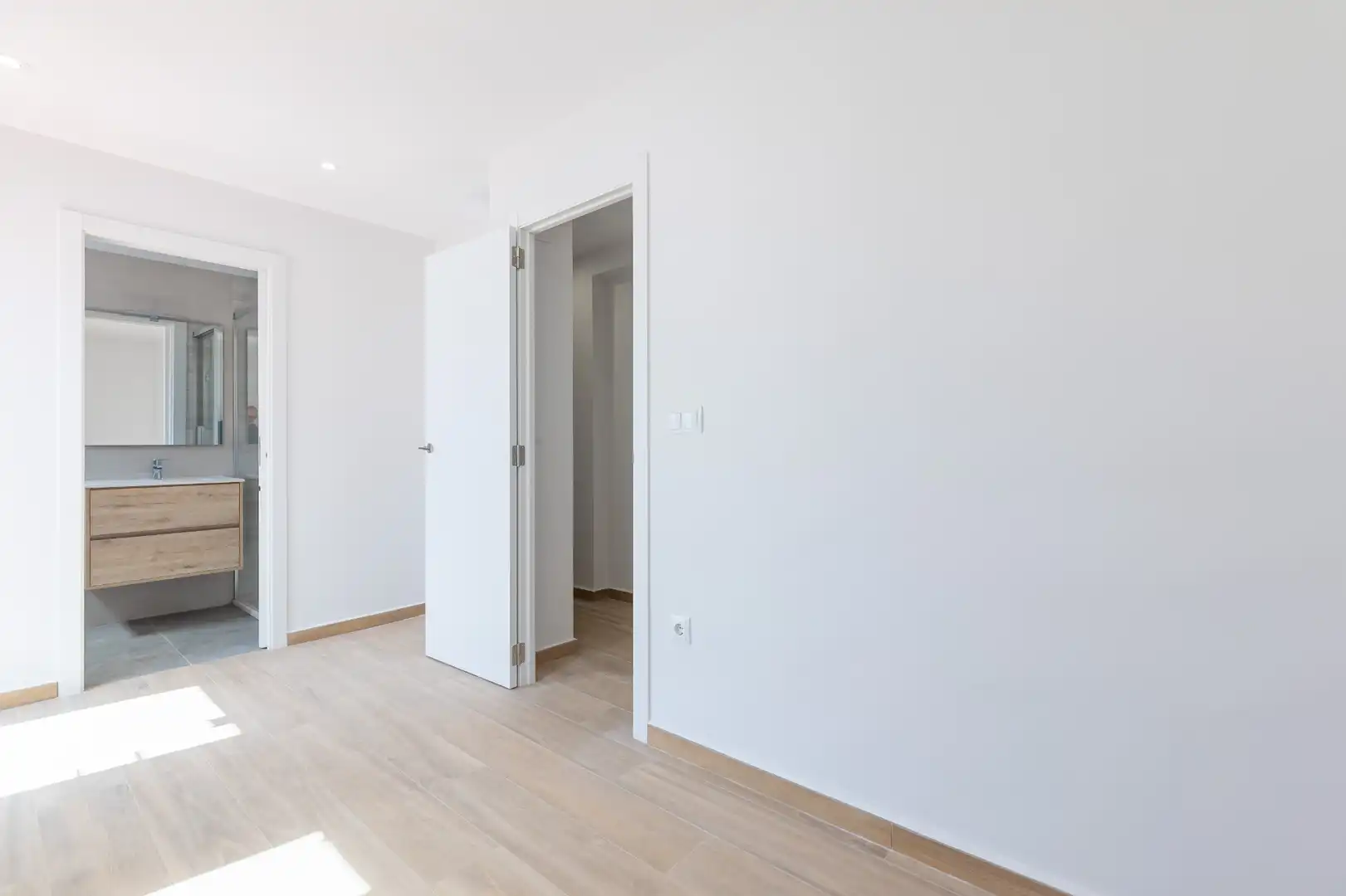Habitación de Piso de alquiler en Meliana con Aire acondicionado, Terraza y Horno