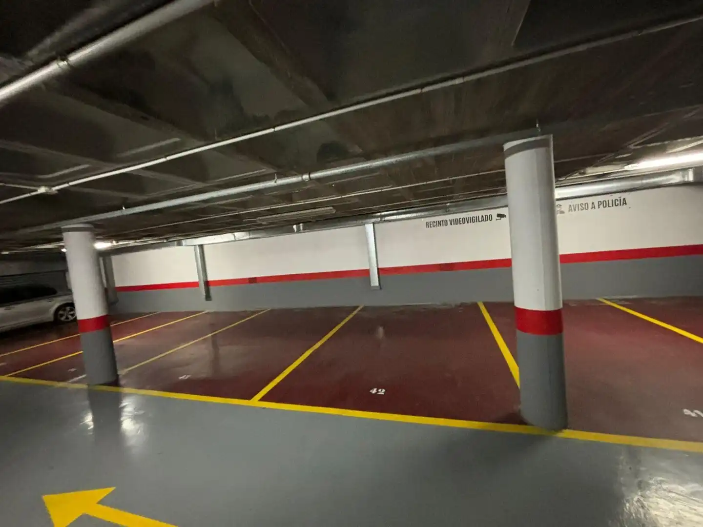 Parkplatz von Garage zur Miete in Zaragoza