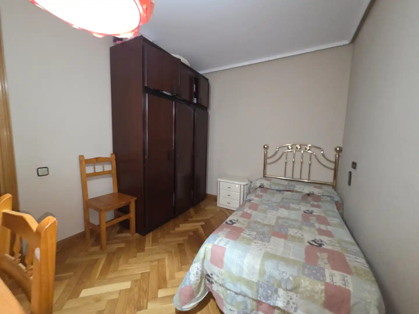 Habitación de Piso en venta en Teruel con Calefacción
