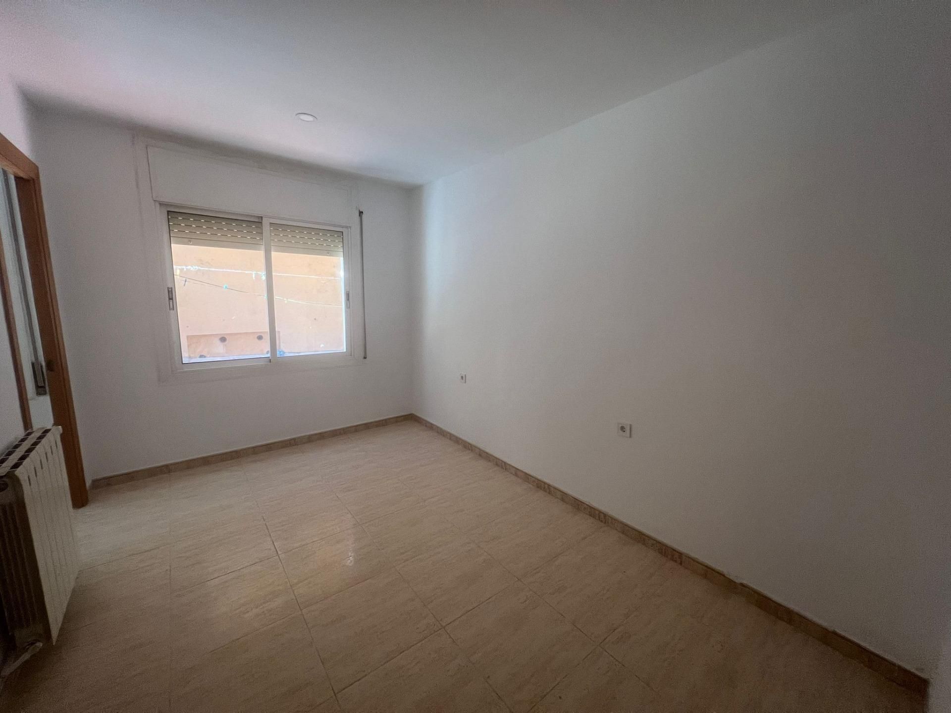 Bedroom of Flat for sale in Sabadell  with Heating, Parquet flooring and Terrace