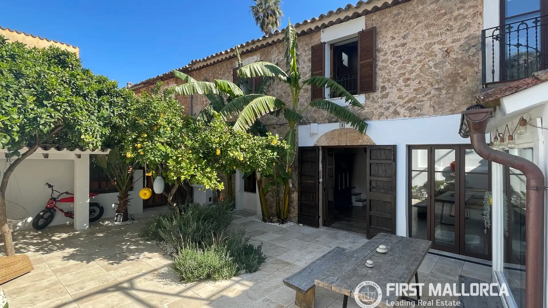 Exterior view of Single-family semi-detached for sale in Esporles