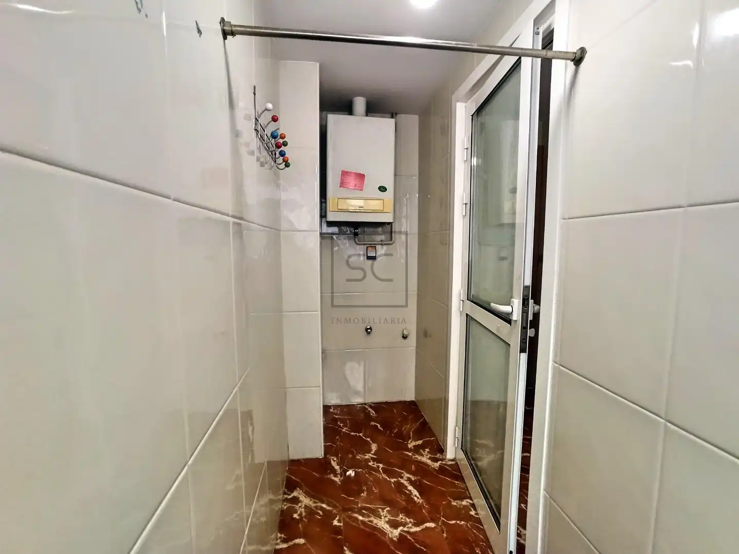 Baño de Piso en venta en Narón con Calefacción y Trastero
