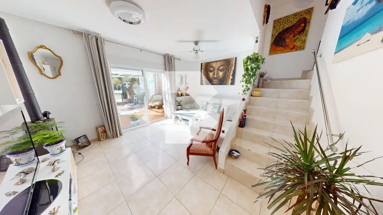 Sala d'estar de Casa o xalet en venda en Aigües amb Aire condicionat i Moblat