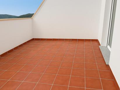 Terrassa de Apartament en venda en Nacimiento amb Balcó i Piscina comunitària