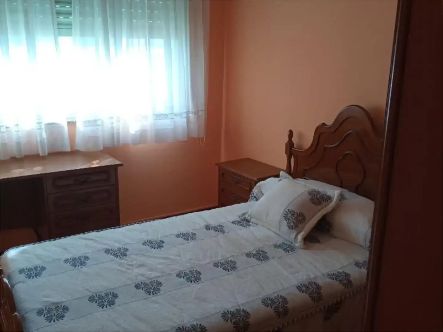 Habitación de Piso de alquiler en Ares, A Coruña