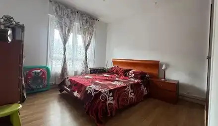 Habitación de Piso en venta en Ibarra con Calefacción