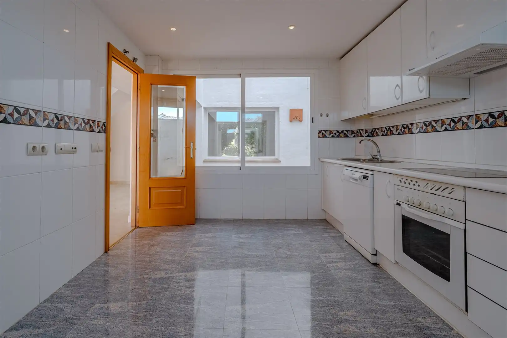 Cuina de Casa o xalet en venda en Estepona