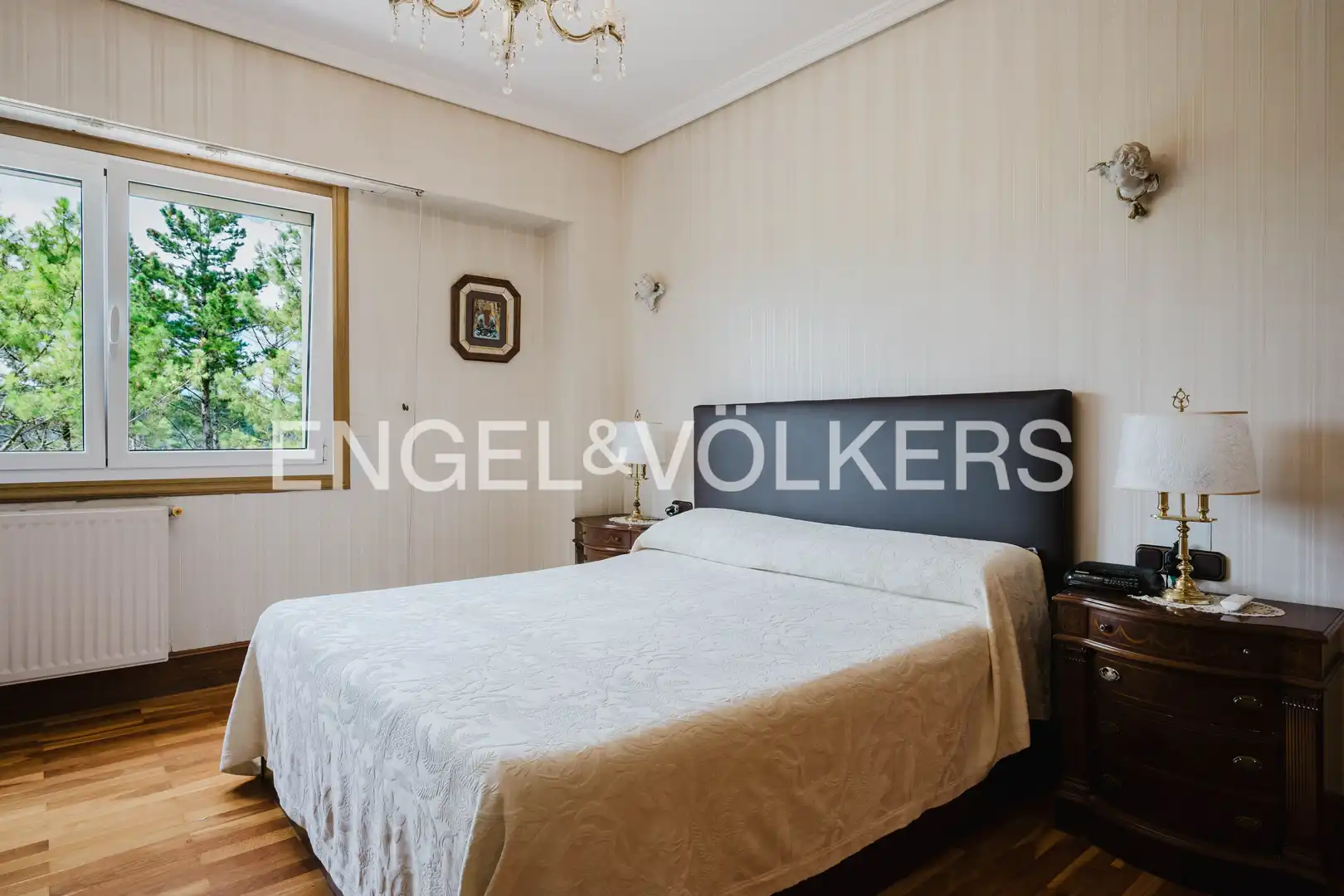 Bedroom of Houses for sale in Donostia - San Sebastián   with Air Conditioner, Heating and Private garden