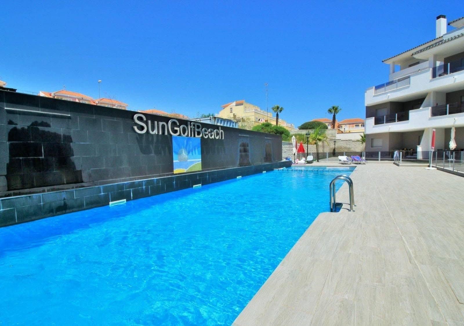 Piscina de Apartamento en venta en Orihuela con Aire acondicionado, Terraza y Amueblado