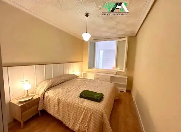 Dormitori de Casa o xalet en venda en Baeza, Jaén