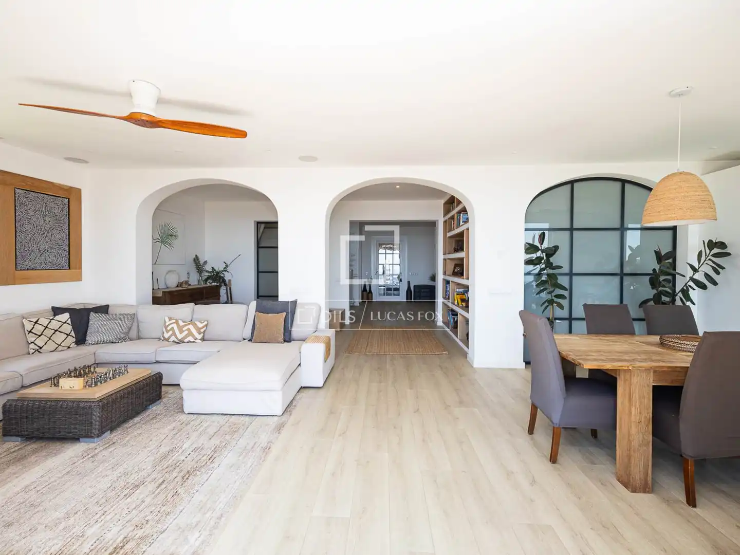 Sala d'estar de Pis de lloguer en Barcelona amb Calefacció, Jardí privat i Parquet