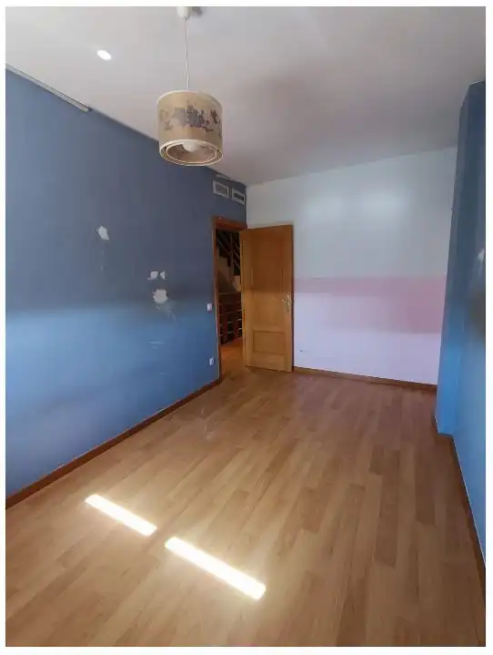 Habitación de Casa adosada en venta en Alfajarín con Calefacción