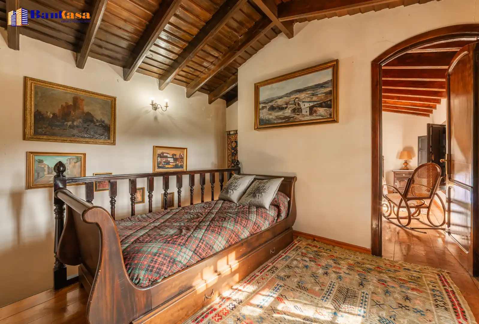 Dormitori de Casa o xalet en venda en Cortes de la Frontera amb Calefacció, Jardí privat i Moblat