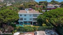 Vista exterior de Casa o xalet en venda en Cabrils amb Calefacció, Jardí privat i Parquet