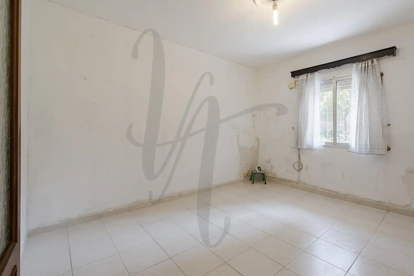 Habitación de Planta baja en venta en Madrid con Calefacción