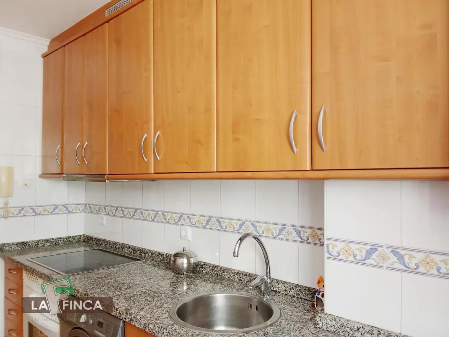 Cocina de Apartamento en venta en Gijón  con Calefacción, Parquet y Trastero