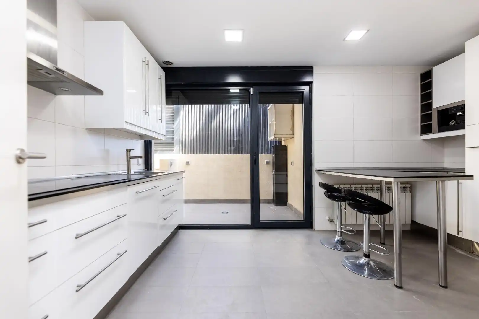 Cocina de Ático en venta en Madrid con Aire acondicionado, Calefacción y Terraza
